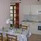 Amazing Apartment In Roz-landrieux With Kitchen - Roz-Landrieux