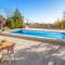 Nice Home In Tomares With 7 Bedrooms, Wifi And Swimming Pool - Tomares