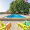 Nice Home In Tomares With 7 Bedrooms, Wifi And Swimming Pool - Tomares