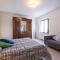 3 Bedroom Awesome Apartment In Marti Pi
