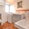 Cozy Apartment In Bonnieux With Kitchen