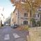 Cozy Apartment In Bonnieux With Kitchen