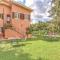 2 Bedroom Nice Apartment In Capranica Vt