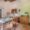 Gorgeous Apartment In Castiglione D,lago Pg With Kitchenette - Strada