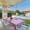 Nice Apartment In Puegnago Sul Garda - Raffa
