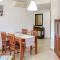 2 Bedroom Lovely Apartment In Roldan