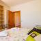 2 Bedroom Pet Friendly Apartment In Lamporecchio