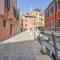 Stunning Apartment In Venezia With 2 Bedrooms And Wifi