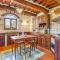 Gorgeous Home In Castiglion Fiorentino With Kitchen