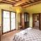 2 Bedroom Awesome Apartment In Castiglione D,lago Pg