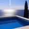 VILLA GIRASOLI SWIMMING POOL for 6 guests NATURE IN THE BAY - تريكاس