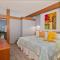 Couples Getaway - Sweet Retreat - European Village Best Location