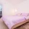 Two-Bedroom Apartment In Verunic