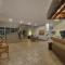 Hotel Deville Express Guaira