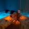 ETNEA 208 LUXURY JACUZZI SUITE Catania