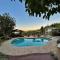 Panchos Paradise - Rainforest Guesthouse with Pool, Gazebo and View