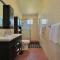 Panchos Paradise - Rainforest Guesthouse with Pool, Gazebo and View