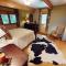 --Mountain Chalet Getaway with Breathtaking View Next to Tail of Dragon-- - روبينسفيل