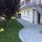 Appartement dans Villa