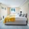 Sleek flat with communal courtyard