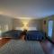 Brookside Hideaway, Brook Road Inn