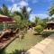 Charming house in Albion + enclosed garden and shared pool - Albion