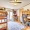 Rustic Family Home and Acreage about 20 Mi Hocking Hills