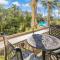 F204 - Cozy Seaview Condo - Oceanside