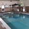 Holiday Inn Express & Suites New Buffalo, MI by IHG