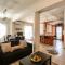 Grand Meteora Central Luxury Apartment