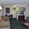 MERRIMAC INN & SUITES