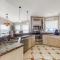 1060 S Fletcher Ave
