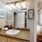 1060 S Fletcher Ave