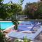 Renovated dovecot with pool in the vineyards near Bordeaux