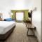 Holiday Inn Express & Suites Oakhurst-Yosemite Park Area by IHG