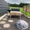 Robins Nest Glamping Pod with Hot Tub - كيث