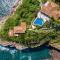 Cliffside Luxury Inn