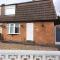 Ladbury House in Walsall, Near the M6, Walsall Uni and Hospital, with free parking and easy access to Birmingham city centre, only 20 mins from the NEC and Birmingham airport, 15 mins from Villa Park - Bescot