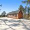 Meandering Moose Cabin