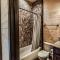 Knotty and Nice Luxury Cabin - Broken Bow