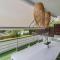 Sitges Spaces Garden Paradise 3 bedroom, 3 bathroom, huge PRIVATE garden-terrace, pool- sleeps up to 8