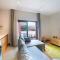 Reddoors Suites Sea View