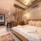 Reddoors Suites Sea View
