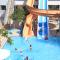 Catty Cats Garden Hotel