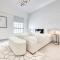 Spacious 3BR Apartment with Assistant Room in Sadaf 5 JBR by Deluxe Holiday Homes - Dubaj