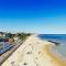 Lovely family home, 5 minutes from the beach