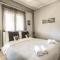 Grand Meteora Central Luxury Apartment