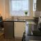 Modern Cosy Warm Home With Free Parking