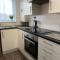 Modern Cosy Warm Home With Free Parking
