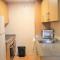 Apartament acollidor amb una gran llar de foc by RURAL DÀNEU